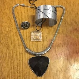 Black and Silver Jewelry Set (4 piece)